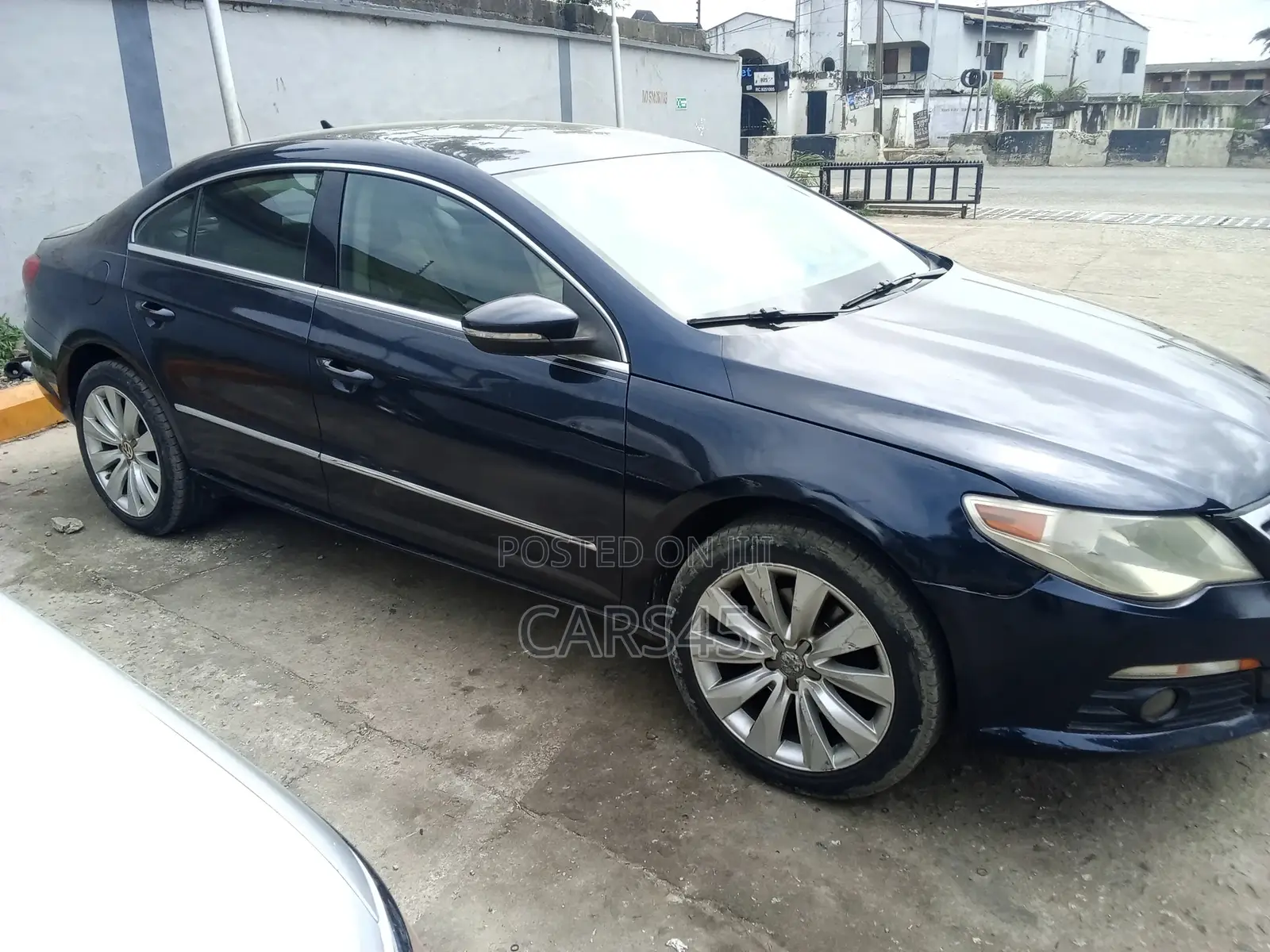 Volkswagen Passat 2012 Blue