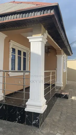 2bdrm Block of Flats in Moniya for rent