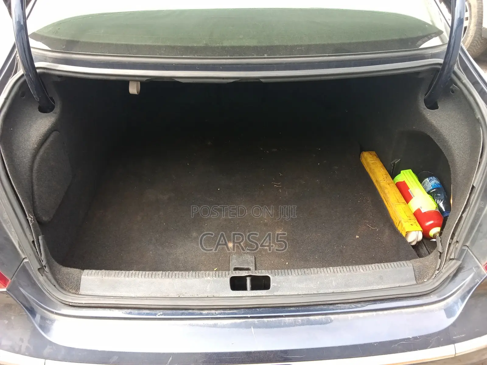 Volkswagen Passat 2012 Blue