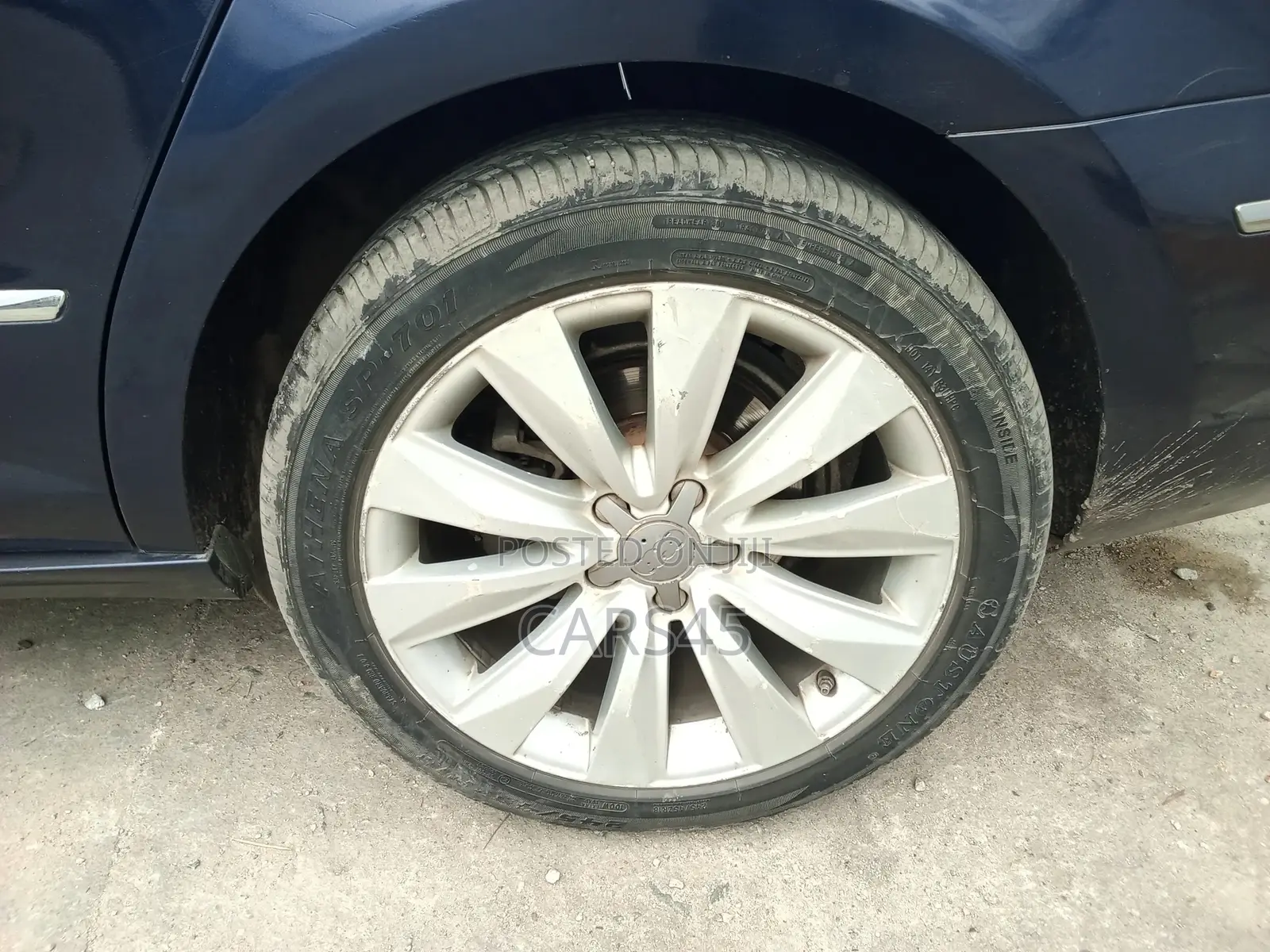 Volkswagen Passat 2012 Blue