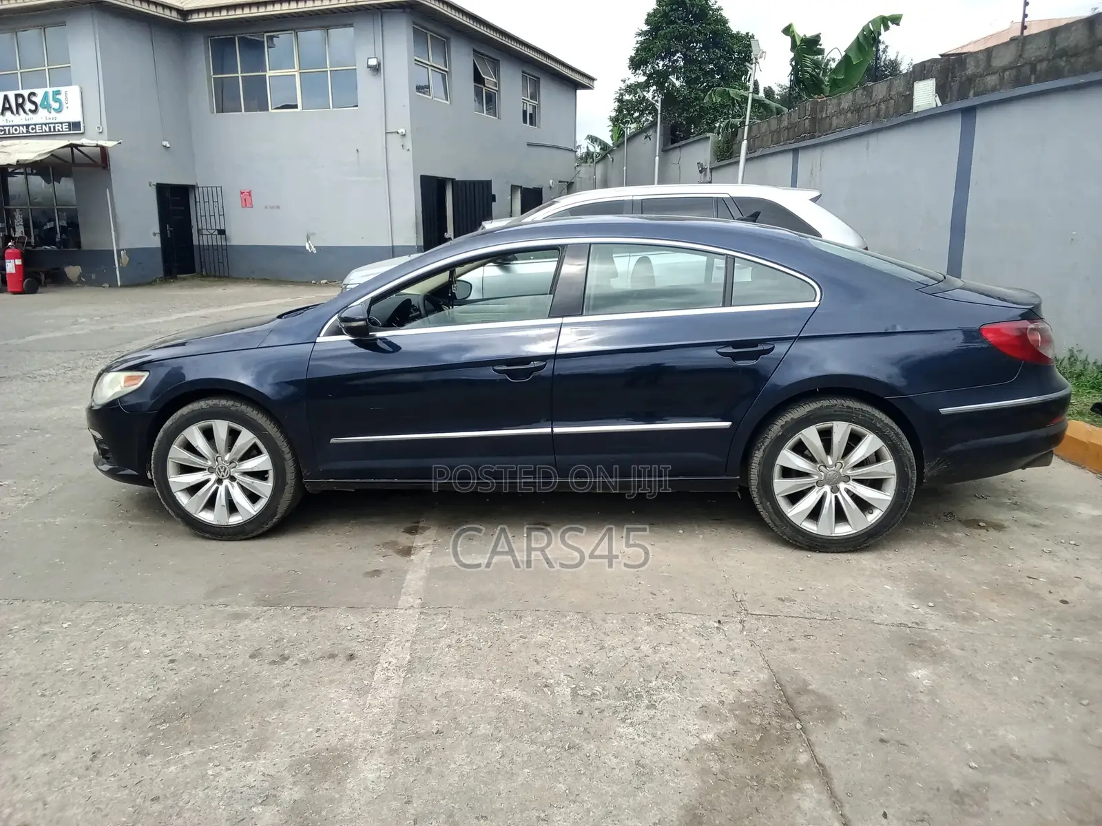 Volkswagen Passat 2012 Blue