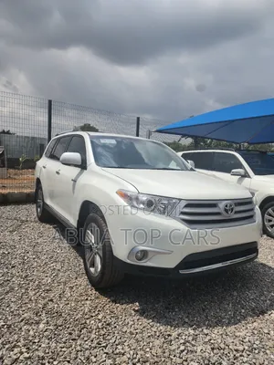Toyota Highlander Limited 2011 White
