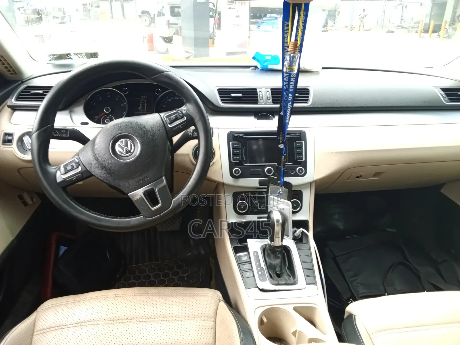 Volkswagen Passat 2012 Blue