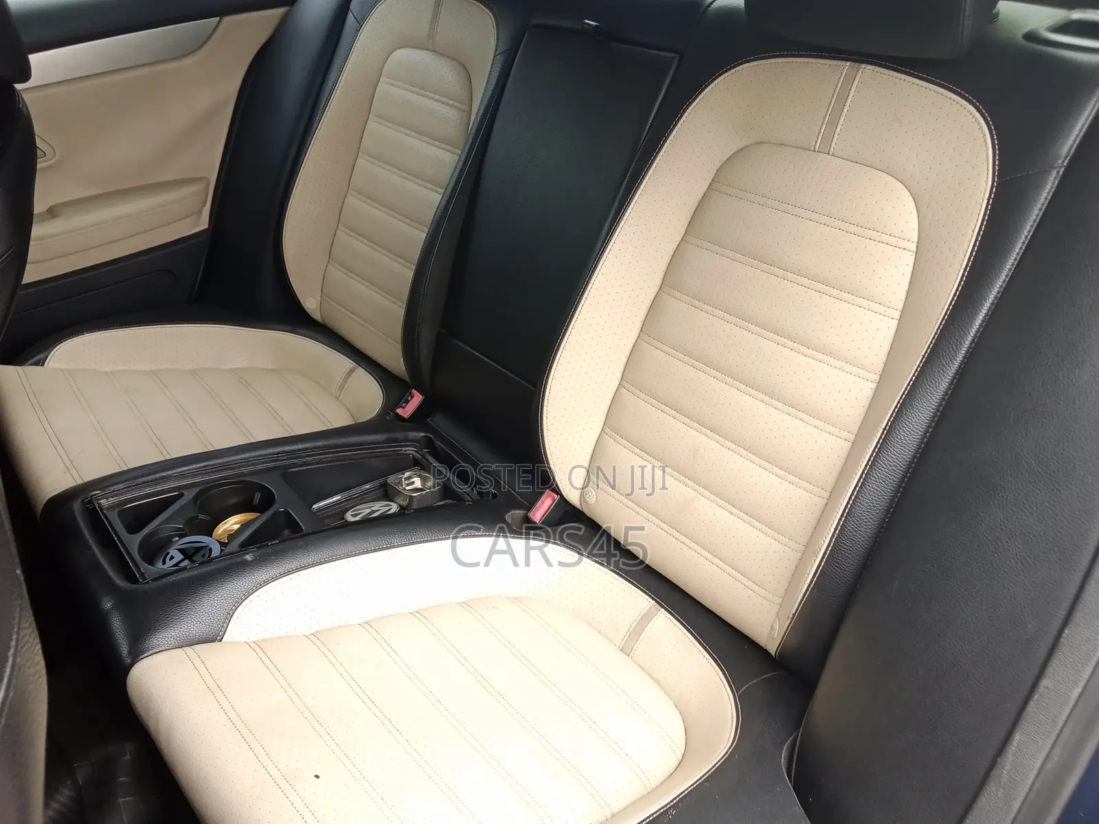 Volkswagen Passat 2012 Blue