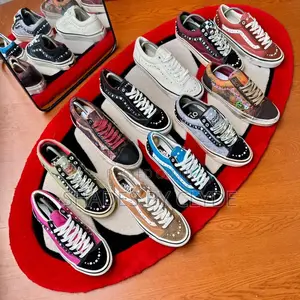 Stylish Vans Sneakers - Brand New Diverse Collection!**
