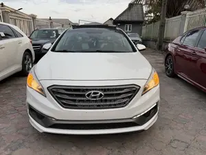 Hyundai Sonata Limited Sedan FWD (2.4L 4cyl 6A) 2017 White