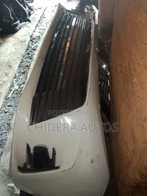 Complete Front Bumper Toyota Sienna 2015 and Highlander 2018