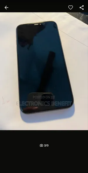Apple iPhone 11 64 GB Black