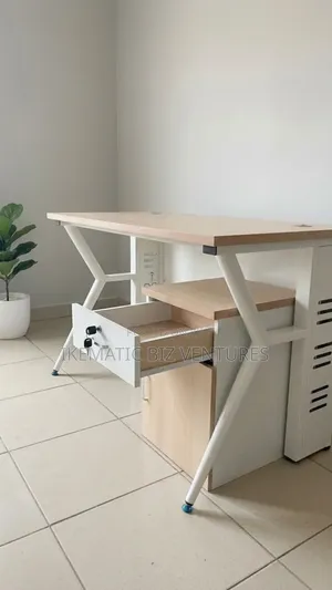 Modern Metal Office Desk With Mobile Drawers
