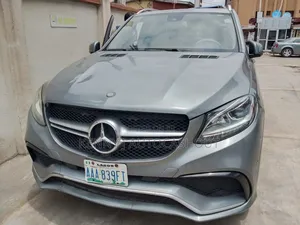 Mercedes-Benz GLE-Class 2015 Gray