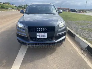 Audi Q7 3.0T Premium quattro 4dr SUV AWD (3.0L 6cyl S/C 8A) 2015 Black