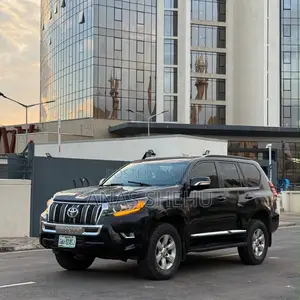 Toyota Land Cruiser Prado 2015 Black