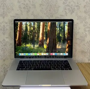 Laptop Apple MacBook Pro 2019 32GB Intel Core i9 SSD 512GB