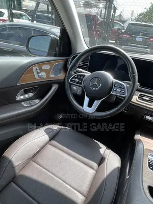 Mercedes-Benz GLE-Class 2022 Blue