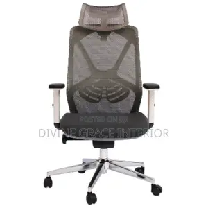 Comfortable 360° Swivel Chair