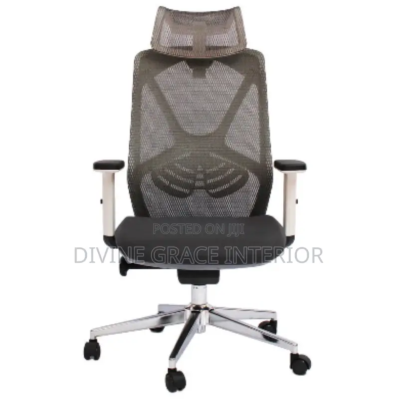 Comfortable 360° Swivel Chair