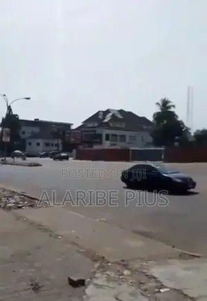 1,750 SQM of Commercial Land 4 Sale at Wuse 2, Abuja, Nigeria.
