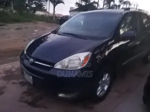 Toyota Sienna 2006 Blue