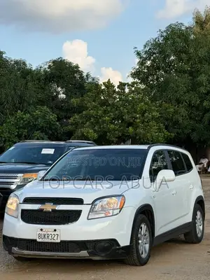 Chevrolet Orlando 2012 White