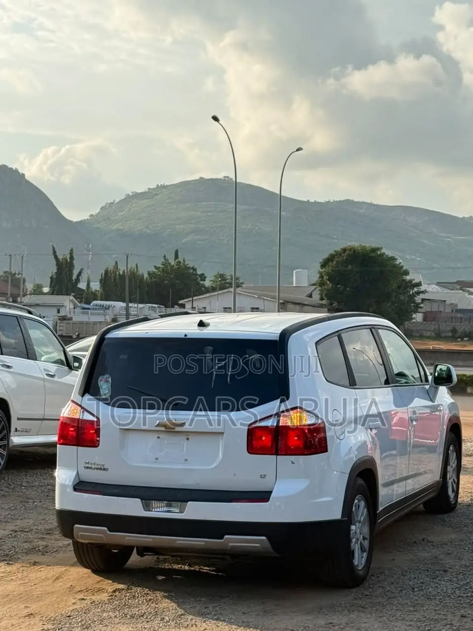 Chevrolet Orlando 2012 White