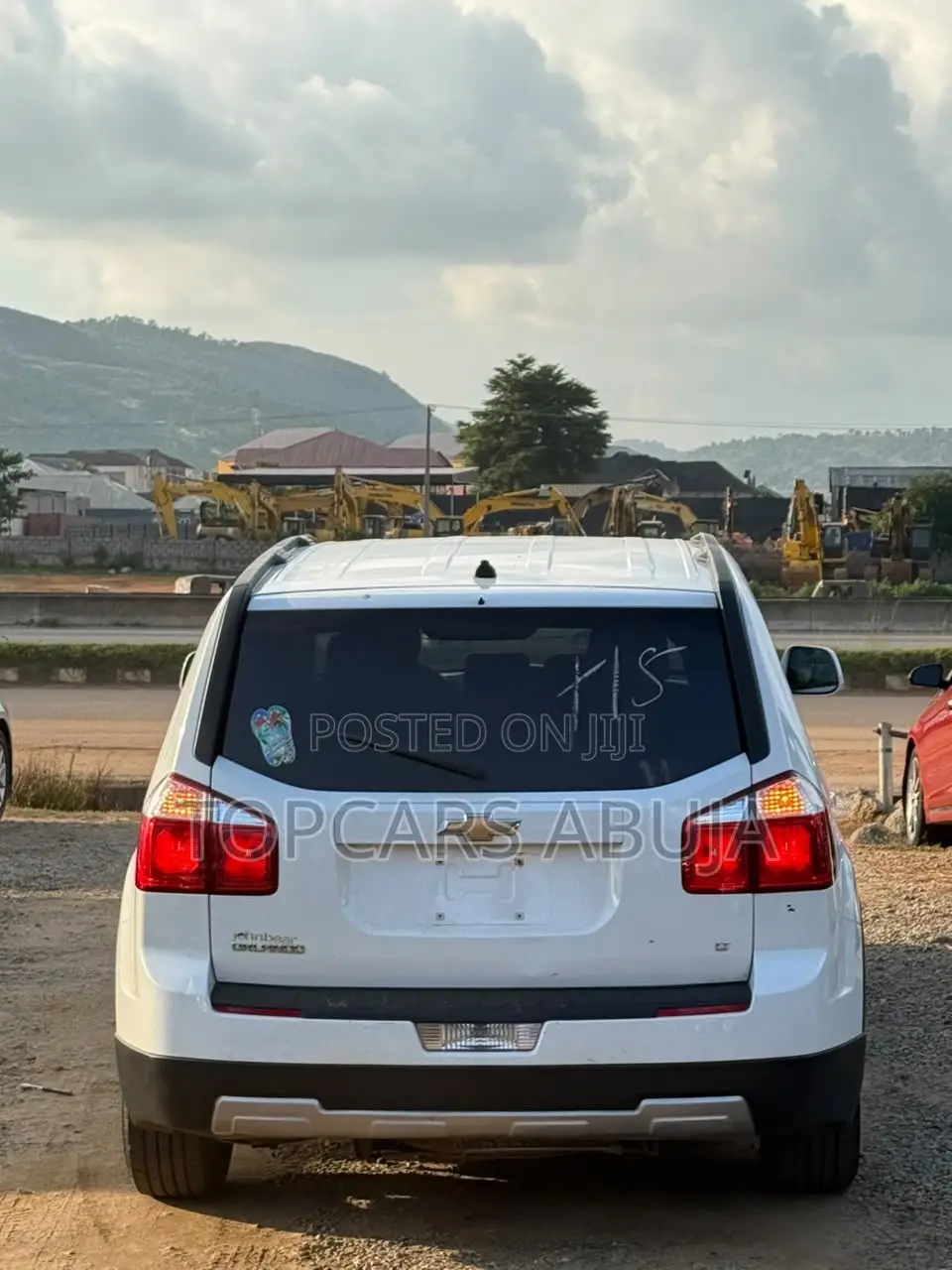 Chevrolet Orlando 2012 White