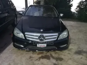 Mercedes-Benz C300 2009 Black