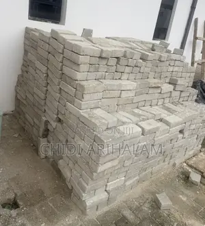 64m2 Premium Used Interlocking Paving Stones – Excellent Condition