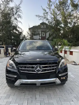 Mercedes-Benz M Class ML350 4MATIC 4dr SUV AWD (3.5L 6cyl 7A) 2014