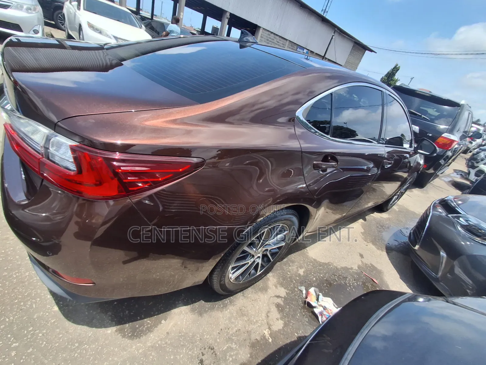 Lexus ES 2016 Brown