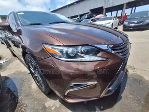 Lexus ES 2016 Brown