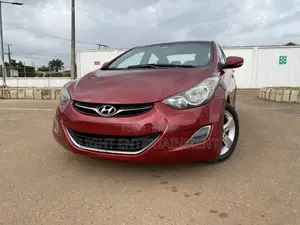 Hyundai Elantra 2012 Red