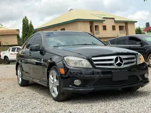 Mercedes-Benz C300 2010 Black