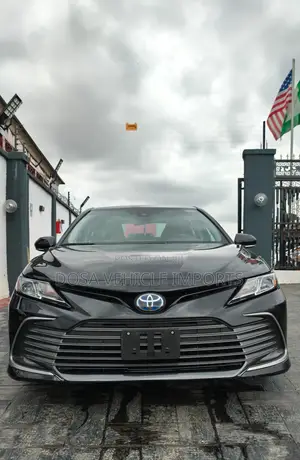 Toyota Camry LE 2021 Black
