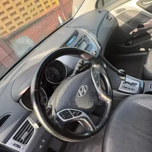 Hyundai Elantra 2013 Black