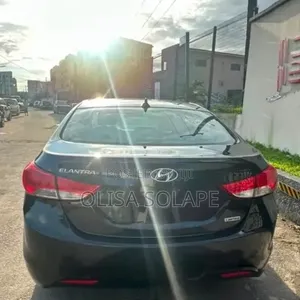 Hyundai Elantra 2013 Black