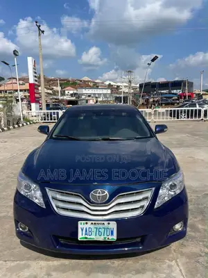 Toyota Camry XLE 4dr Sedan (2.4 4cyl 5A) 2008 Blue