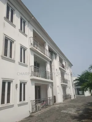 Furnished 3bdrm Apartment in Banana Island for rent