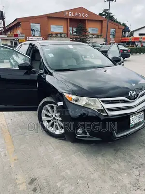 Toyota Venza LE 2011 Black