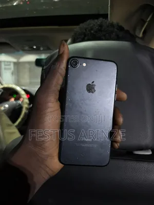 Apple iPhone 7 32 GB Black
