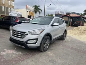 Hyundai Santa Fe GLS 4dr SUV AWD (3.3L 6cyl 6A) 2015 Silver