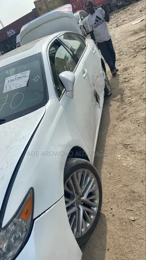 Lexus ES 2014 White