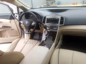 Toyota Venza Limited 2011 White
