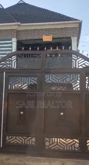 Furnished 6bdrm Duplex in Onjmaba Eatate, Igando / Ikotun/Igando