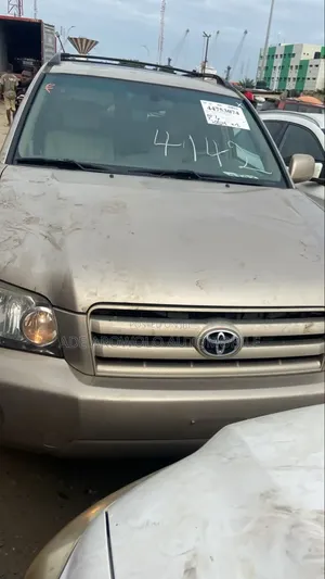 Toyota Highlander 2006 Gold