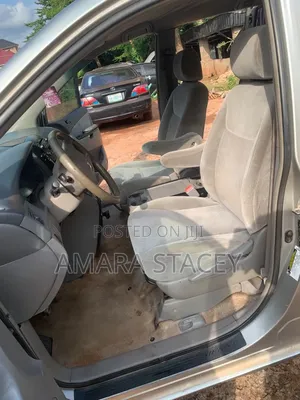 Toyota Sienna 2005 Silver