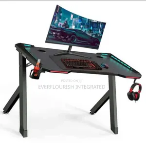 Gaming Table/Desk 1.2m