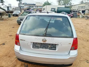 Volkswagen Golf 2004 Silver
