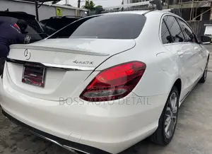 Mercedes-Benz C300 Sport 4dr AWD 4Matic Sedan (2.0L 4cyl 7A) 2015 White