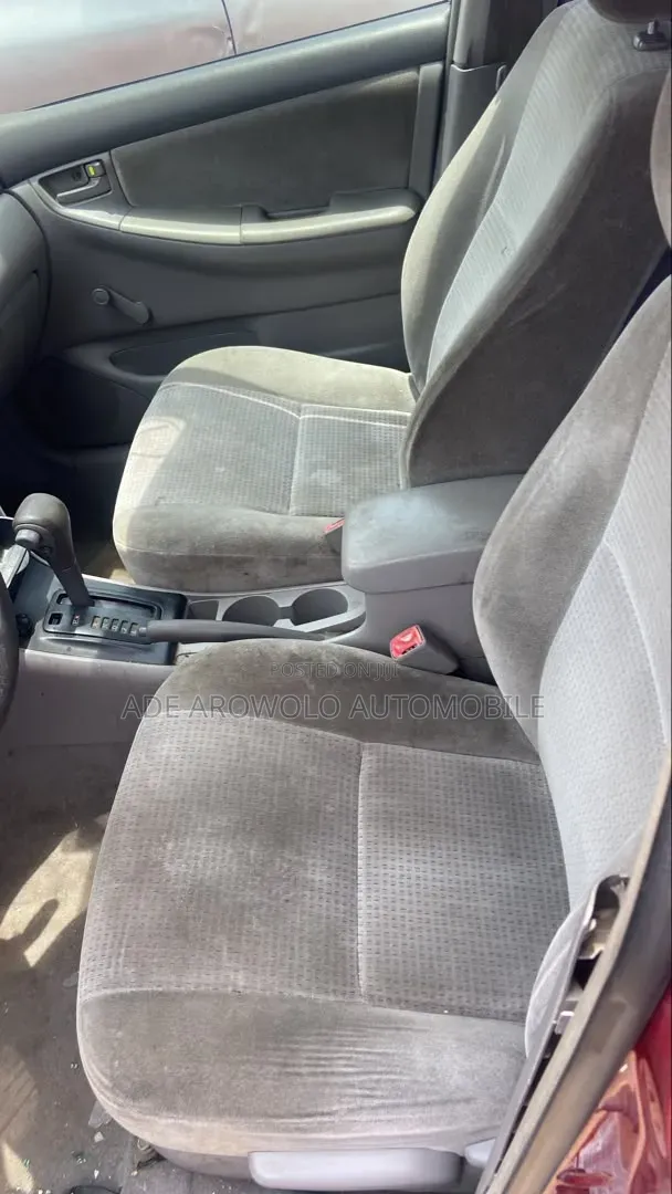 Toyota Corolla 2006 Red