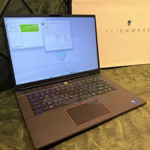 Laptop Alienware M16 R2 16GB Intel Core Ultra 7 SSD 1T